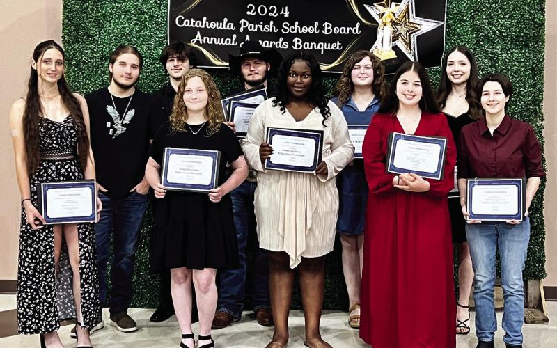 Catahoula Parish School District host awards banquet