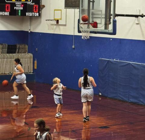 Central High School host junior high basketball tournament