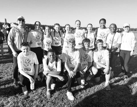 HARRISONBURG HIGH School cross country team