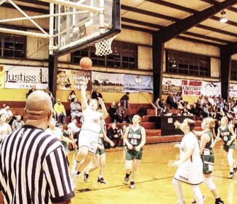 KARA TISER taking the shot, Chloe Montpelier right and Rachel Tolar in background.