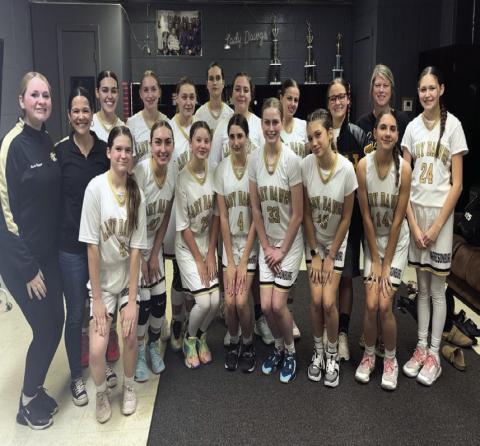 Harrisonburg High School Girls Basketbal lTeam