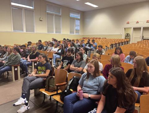 AHEC advises HHS students of chances to earn credits